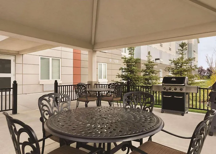 Park Inn By Radisson, Calgary Airport North, Ab